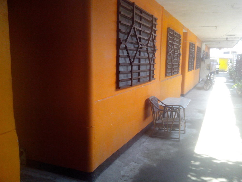 Quoyas Inn Davao Luaran gambar
